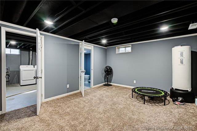 712 Plaza Drive, Jeffersonville, IN 47130