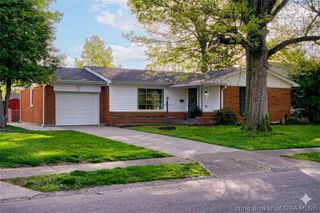 712 Plaza Drive, Jeffersonville, IN 47130
