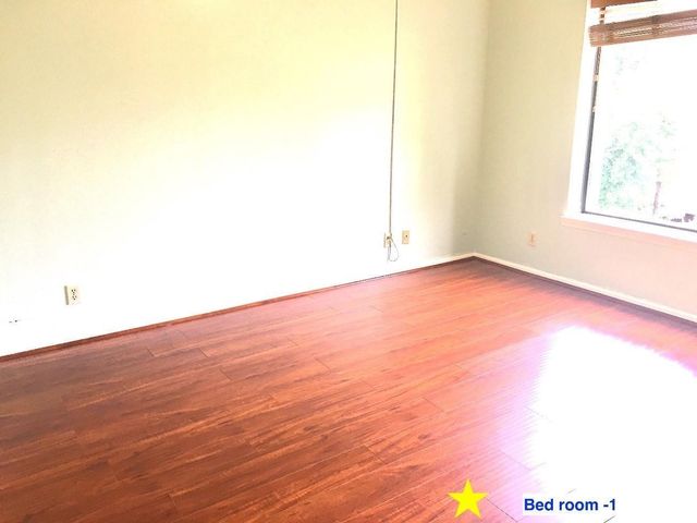 2207 S Braeswood Boulevard 42J, Houston, TX 77030