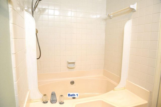 2207 S Braeswood Boulevard 42J, Houston, TX 77030