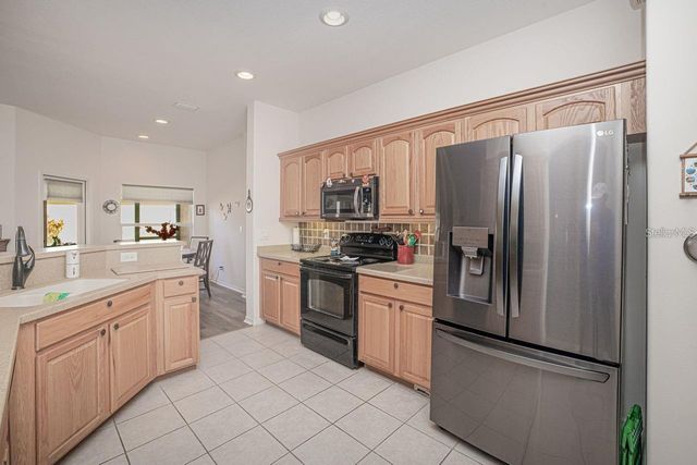 2860 SUNCOAST LAKES BOULEVARD, Port Charlotte, FL 33980
