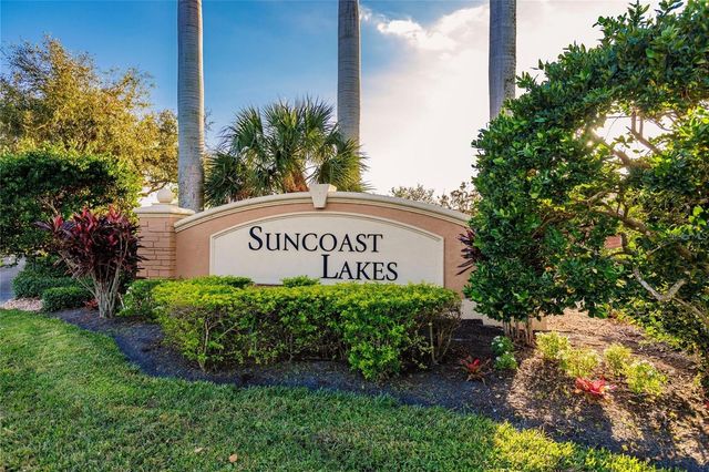 2860 SUNCOAST LAKES BOULEVARD, Port Charlotte, FL 33980