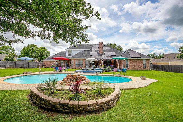 1200 Blackberry Court, Crowley, TX 76036