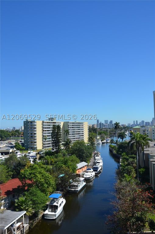 2601 NW 16th St Rd 108, Miami, FL 33125