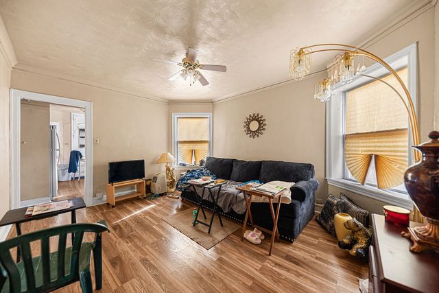 6749 S Peoria Street, Chicago, IL 60621