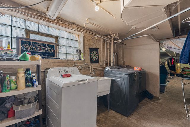 6749 S Peoria Street, Chicago, IL 60621