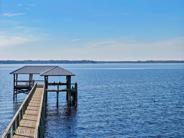 400 HALLOWES Cove, St. Johns, FL 32259