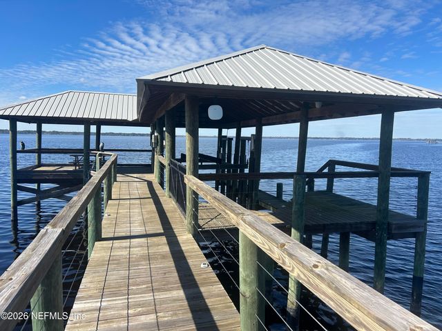 400 HALLOWES Cove, St. Johns, FL 32259