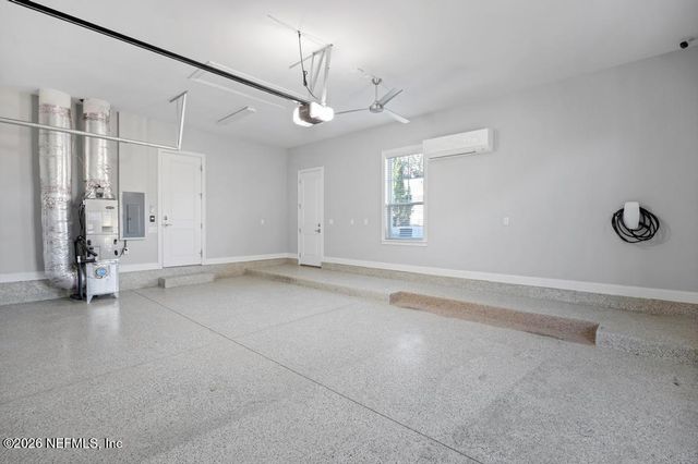 400 HALLOWES Cove, St. Johns, FL 32259