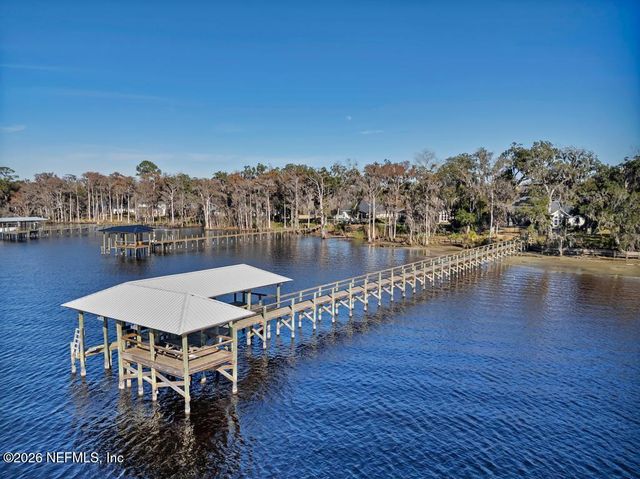 400 HALLOWES Cove, St. Johns, FL 32259