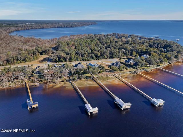 400 HALLOWES Cove, St. Johns, FL 32259