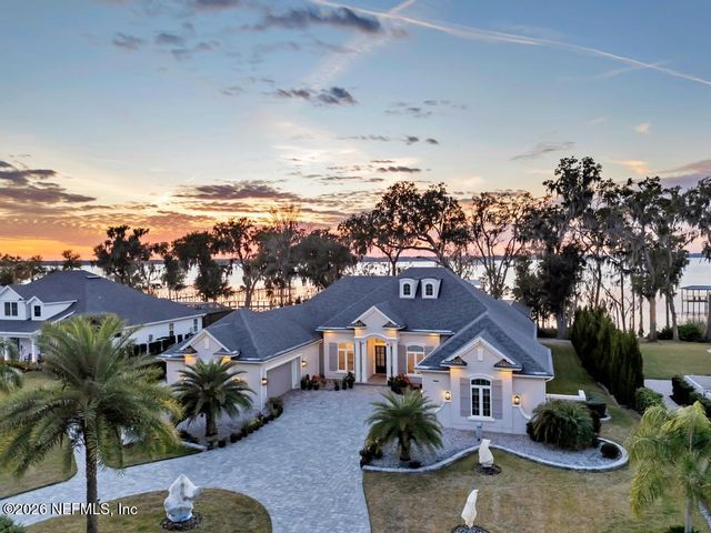 400 HALLOWES Cove, St. Johns, FL 32259