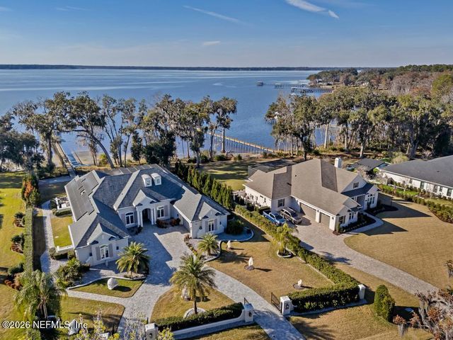 400 HALLOWES Cove, St. Johns, FL 32259