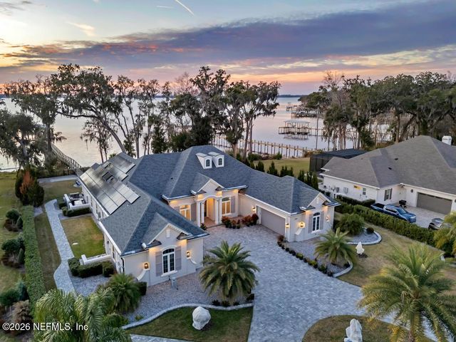 400 HALLOWES Cove, St. Johns, FL 32259