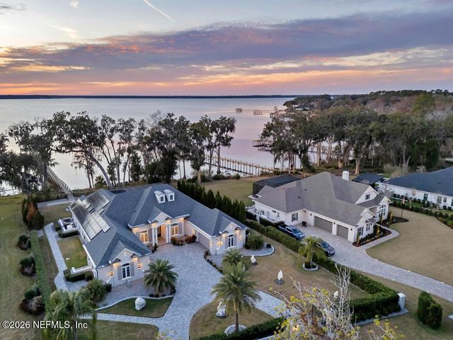 400 HALLOWES Cove, St. Johns, FL 32259