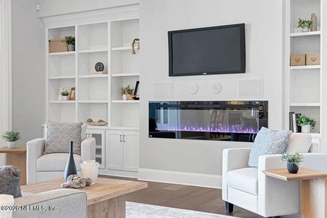 400 HALLOWES Cove, St. Johns, FL 32259