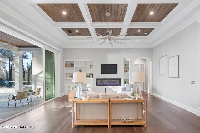 400 HALLOWES Cove, St. Johns, FL 32259