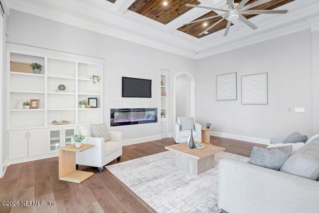 400 HALLOWES Cove, St. Johns, FL 32259