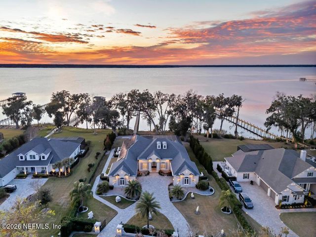 400 HALLOWES Cove, St. Johns, FL 32259