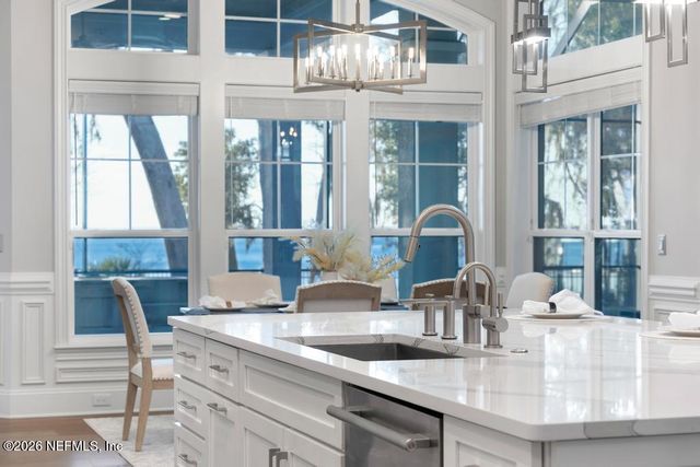 400 HALLOWES Cove, St. Johns, FL 32259