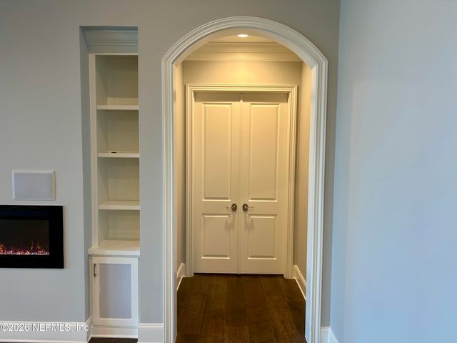 400 HALLOWES Cove, St. Johns, FL 32259