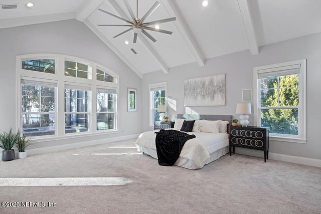 400 HALLOWES Cove, St. Johns, FL 32259