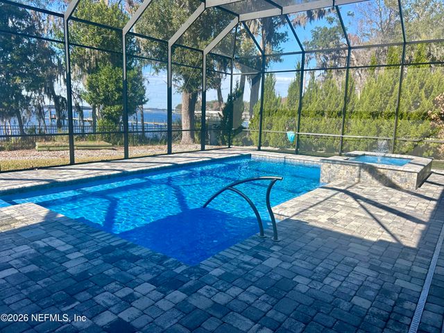 400 HALLOWES Cove, St. Johns, FL 32259