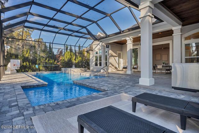 400 HALLOWES Cove, St. Johns, FL 32259