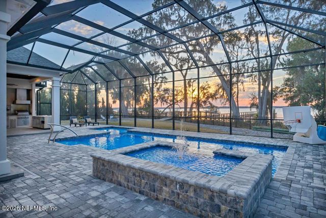 400 HALLOWES Cove, St. Johns, FL 32259