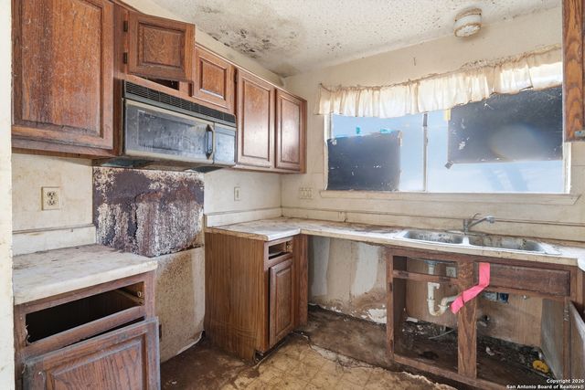 3511 Herron, San Antonio, TX 78217