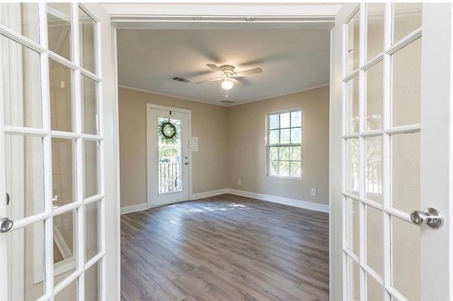 660 Pine Road, Clear Lake Shores, TX 77565
