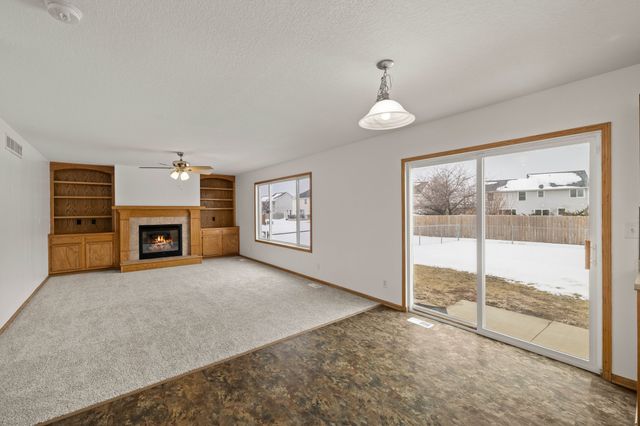 2326 NW Maple Street, Ankeny, IA 50023