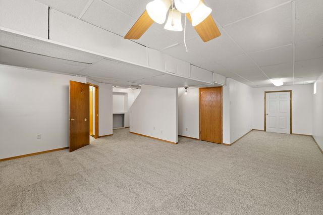 2326 NW Maple Street, Ankeny, IA 50023