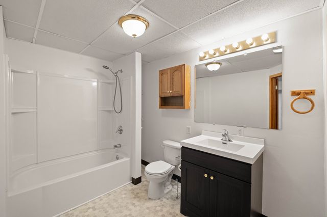 2326 NW Maple Street, Ankeny, IA 50023