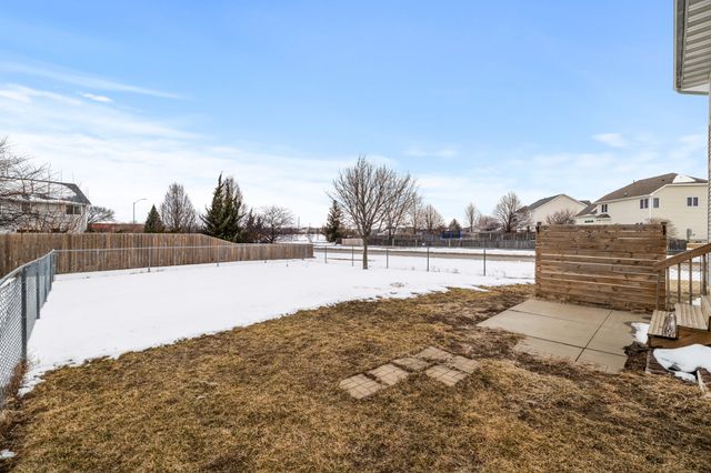 2326 NW Maple Street, Ankeny, IA 50023