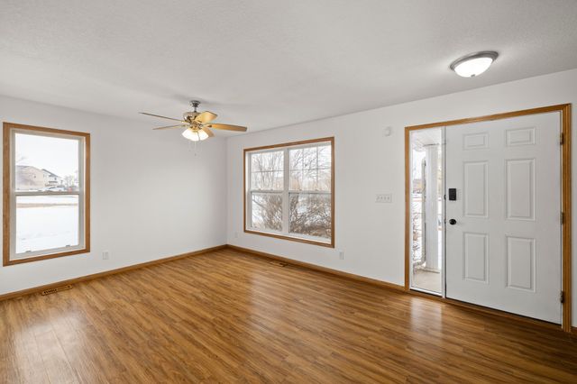 2326 NW Maple Street, Ankeny, IA 50023