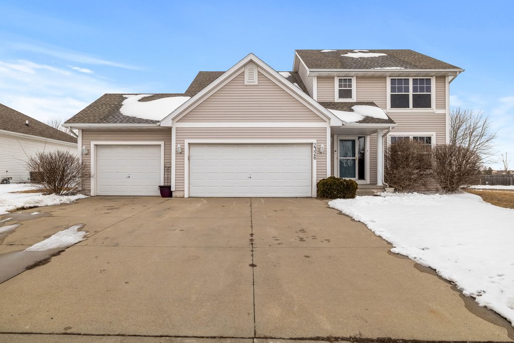 2326 NW Maple Street, Ankeny, IA 50023
