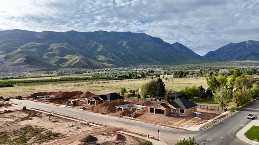 Image 8 of property listing at 240 E 770 N, Santaquin, UT 84655
