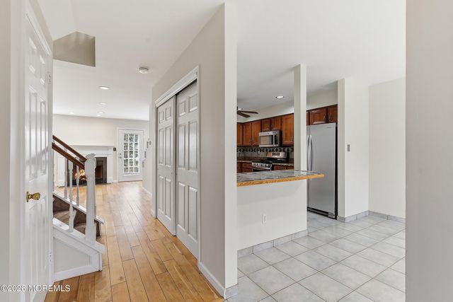 314 Towne Drive 10-4, Manalapan, NJ 07726