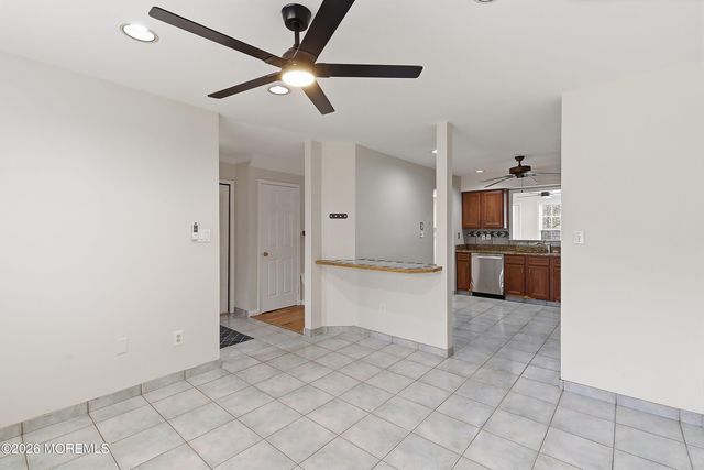 314 Towne Drive 10-4, Manalapan, NJ 07726