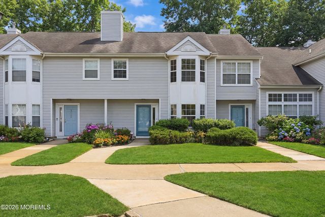 314 Towne Drive 10-4, Manalapan, NJ 07726