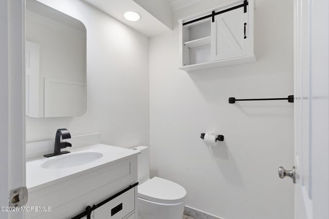 314 Towne Drive 10-4, Manalapan, NJ 07726