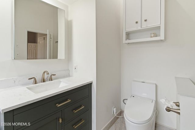 314 Towne Drive 10-4, Manalapan, NJ 07726