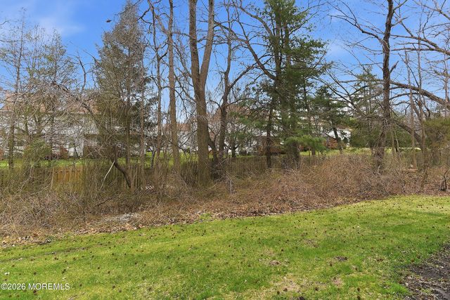314 Towne Drive 10-4, Manalapan, NJ 07726