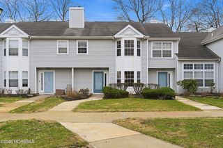 314 Towne Drive 10-4, Manalapan, NJ 07726