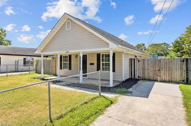 2206 Berkley AVE, Chesapeake, VA 23324