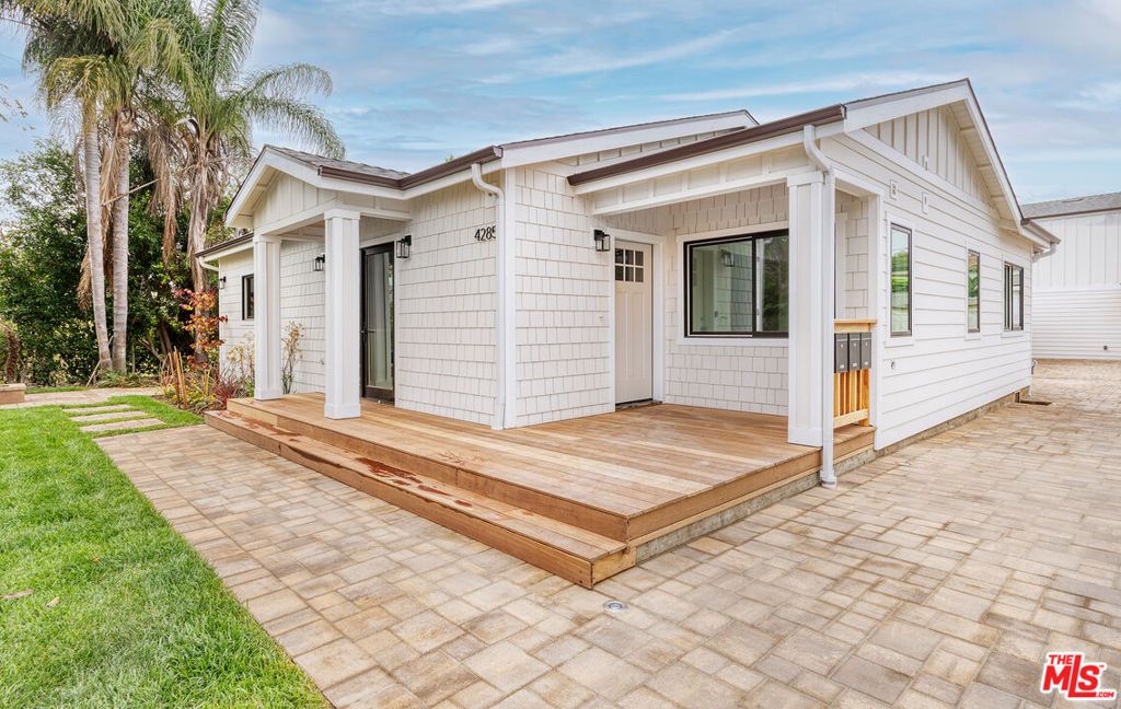 4285 La Salle Avenue, Culver City, CA 90232