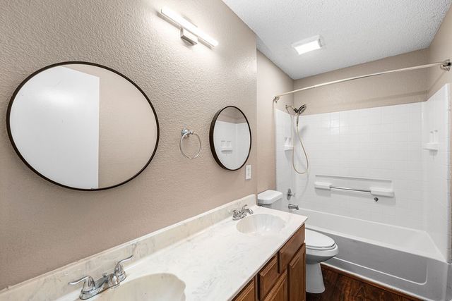 6104 Sandy Lane, Watauga, TX 76148