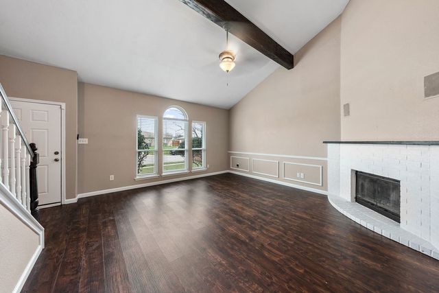 6104 Sandy Lane, Watauga, TX 76148