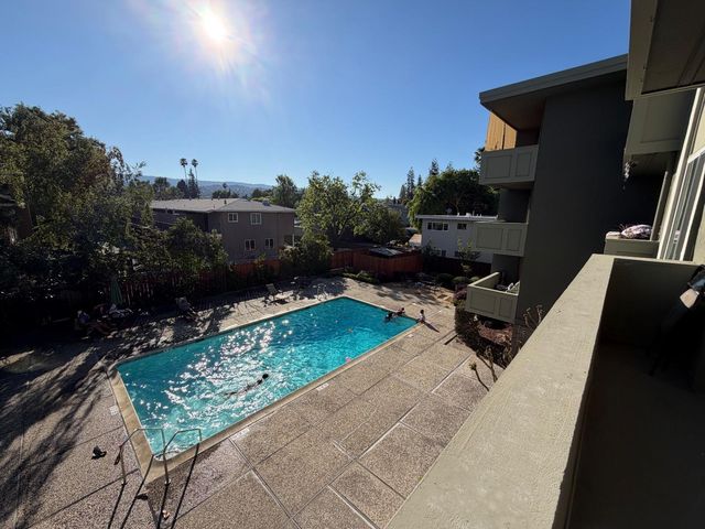 1458 Hudson Street 217, Redwood City, CA 94061